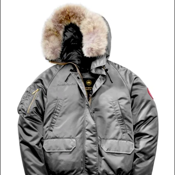 Canada Goose X OVO Chilliwack Bomber Womens (S) - Picture 3 of 3
